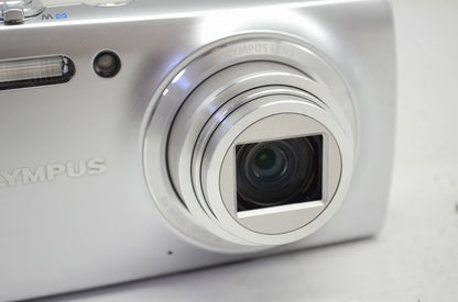 良品 OLYMPUS オリンパス VH-510 コンパクトデジタルカメラ シルバー 元箱付 251007d