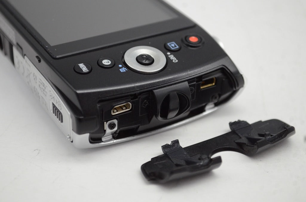 良品 OLYMPUS オリンパス VH-510 コンパクトデジタルカメラ シルバー 元箱付 251007d