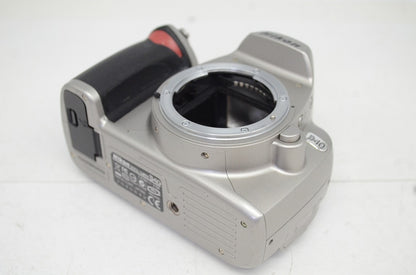 良品 Nikon ニコン D40 ボディ シルバー デジタル一眼レフカメラ 251009b