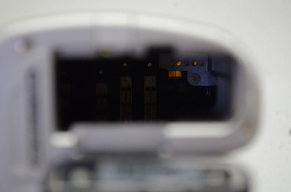 良品 Nikon ニコン D40 ボディ シルバー デジタル一眼レフカメラ 251009b