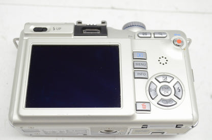 良品 OLYMPUS オリンパス PEN Lite E-PL1 + M.ZUIKO DIGITAL 14-42mm レンズキット ミラーレス 元箱付 251009d