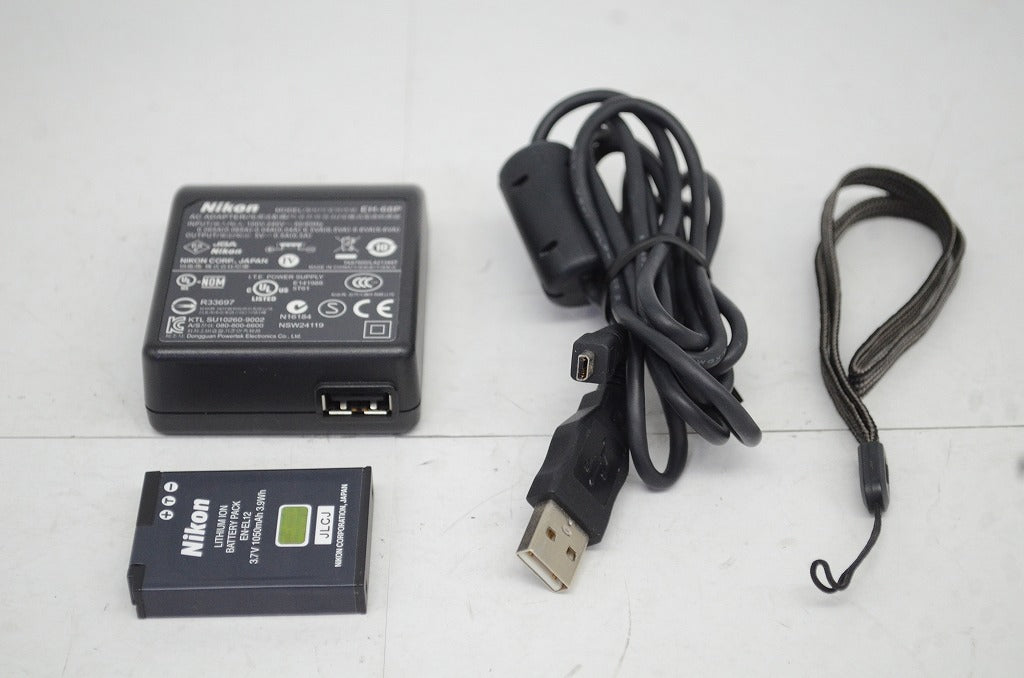 良品 Nikon ニコン COOLPIX S6000 レッド コンパクトデジタルカメラ 251009o