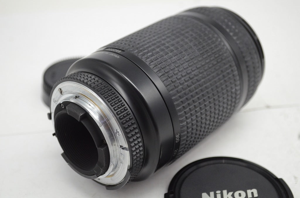良品 Nikon ニコン AF NIKKOR ED 70-300mm F4-5.6D ズームレンズ 251009u