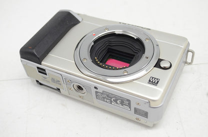 良品 OLYMPUS オリンパス PEN Lite E-PL1 + M.ZUIKO DIGITAL 14-42mm レンズキット ミラーレス 元箱付 251009d