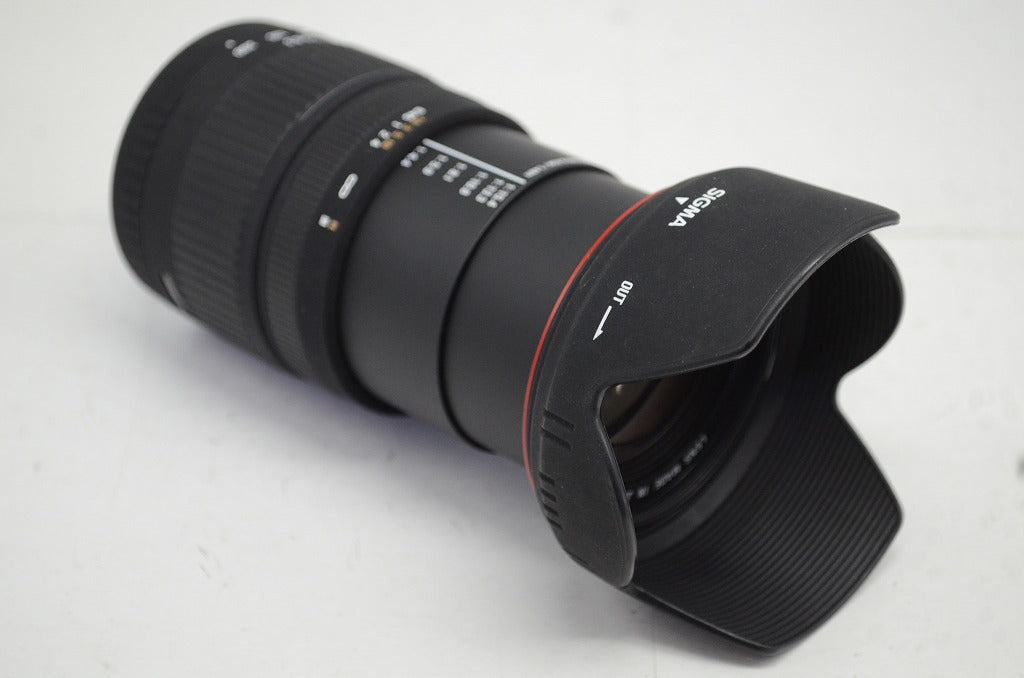 SIGMA シグマ 18-200mm F3.5-6.3 DC Canon キヤノン EFマウント APS-C ズームレンズ フード付 251010i