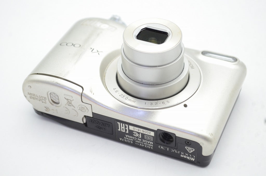 Nikon ニコン COOLPIX L30 コンパクトデジタルカメラ シルバー 250428o