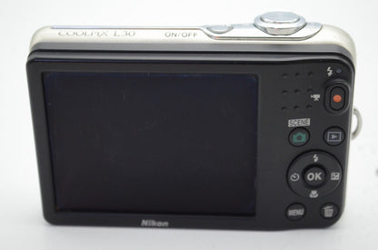 Nikon ニコン COOLPIX L30 コンパクトデジタルカメラ シルバー 250428o