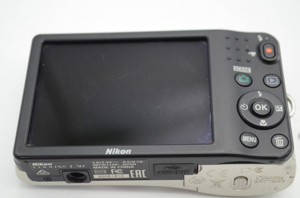 Nikon ニコン COOLPIX L30 コンパクトデジタルカメラ シルバー 250428o
