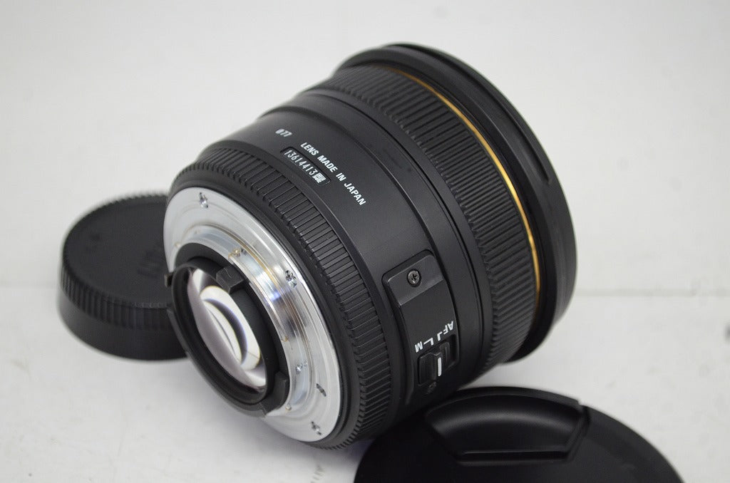 良品 SIGMA シグマ 50mm F1.4 EX DG HSM Nikon ニコン Fマウント 単焦点レンズ フード付 251011c