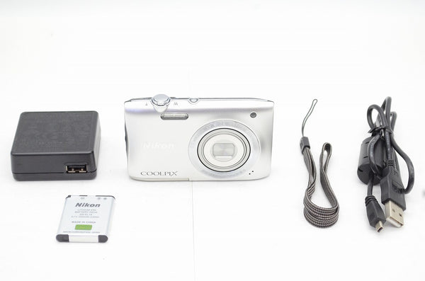 美品 Nikon ニコン COOLPIX S2900 コンパクトデジタルカメラ シルバー 241007r