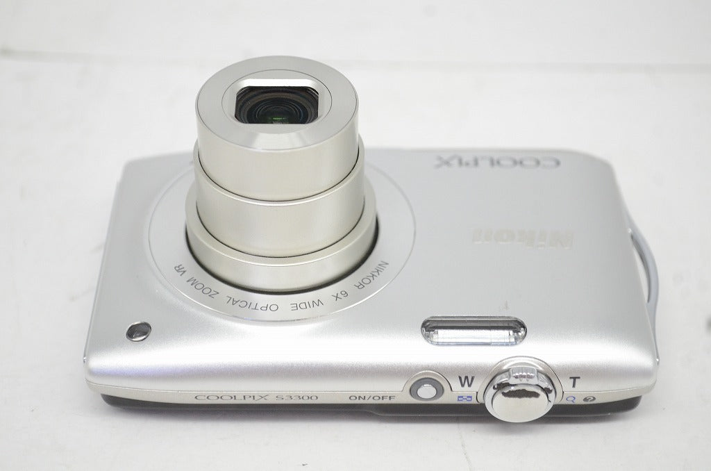 良品 Nikon ニコン COOLPIX S3300 コンパクトデジタルカメラ クリスタルシルバー 251010z