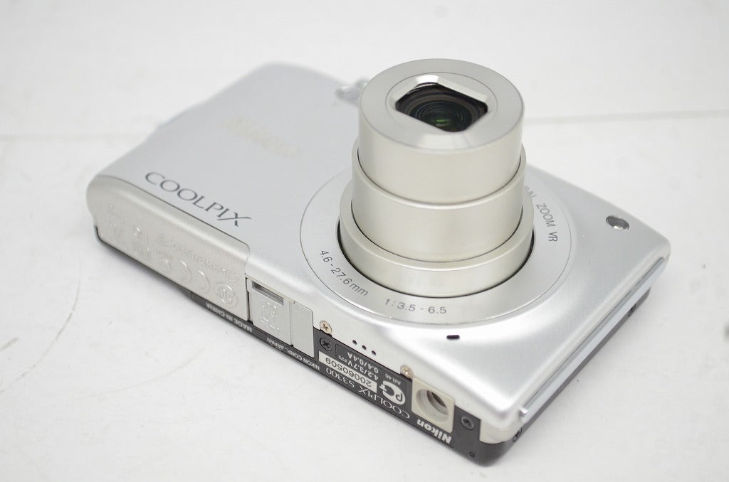 良品 Nikon ニコン COOLPIX S3300 コンパクトデジタルカメラ クリスタルシルバー 251010z