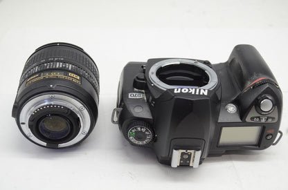 Nikon ニコン D70 + AF-S DX NIKKOR 18-70mm F3.5-4.5G レンズキット デジタル一眼レフカメラ 251006m