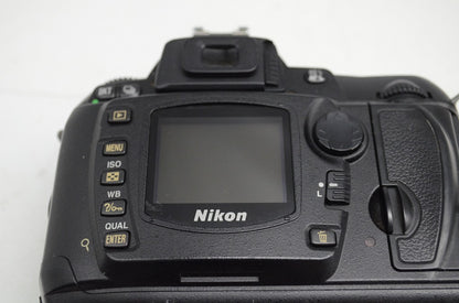 Nikon ニコン D70 + AF-S DX NIKKOR 18-70mm F3.5-4.5G レンズキット デジタル一眼レフカメラ 251006m