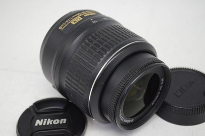 良品 Nikon ニコン AF-S DX NIKKOR 18-55mm F3.5-5.6G VR APS-C ズームレンズ 251008r