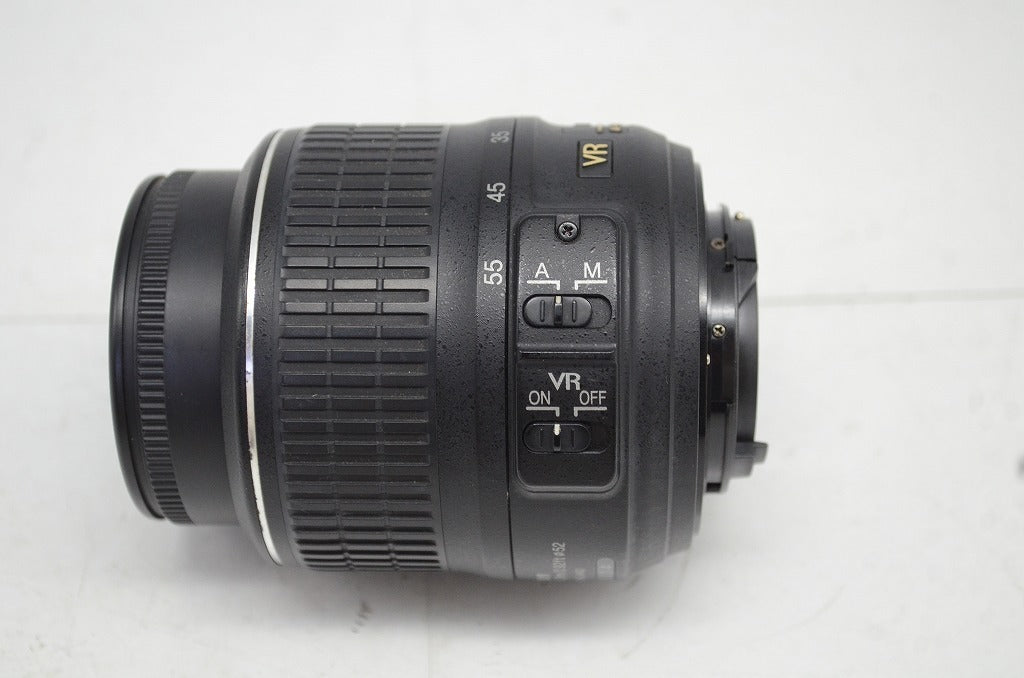 良品 Nikon ニコン AF-S DX NIKKOR 18-55mm F3.5-5.6G VR APS-C ズームレンズ 251008r