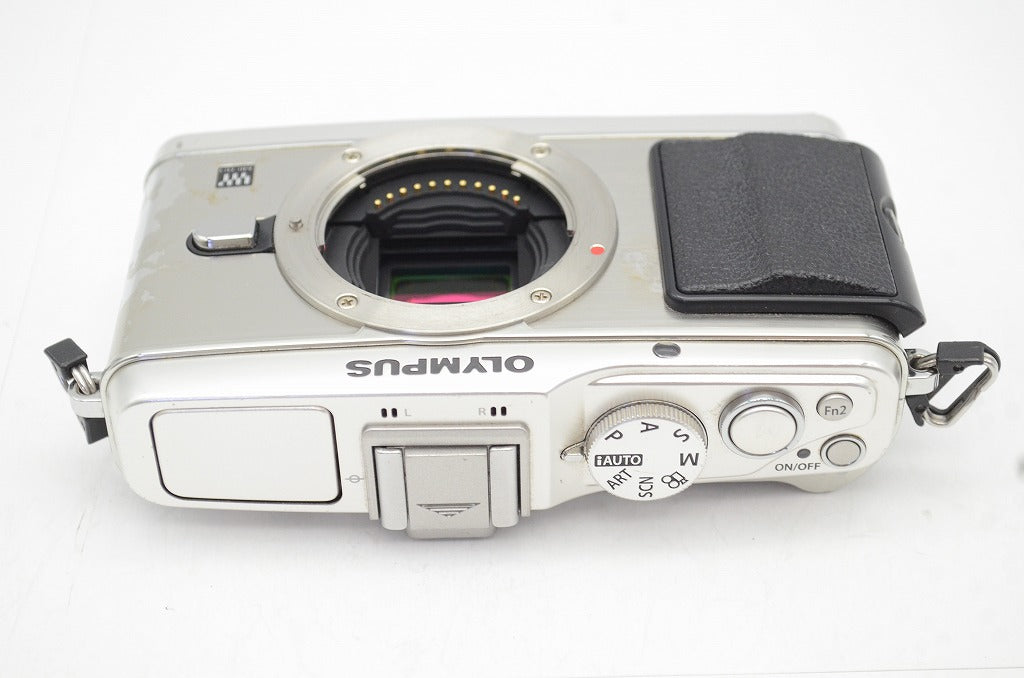 OLYMPUS オリンパス PEN E-P3 ボディ ミラーレス一眼カメラ シルバー 元箱付 250511q