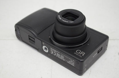 美品 RICOH リコー GR DIGITAL II 10.1 MP (1001万画素) コンパクトデジタルカメラ 別売GH-1 元箱付 251011a