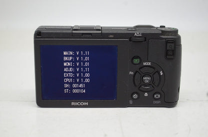 美品 RICOH リコー GR DIGITAL II 10.1 MP (1001万画素) コンパクトデジタルカメラ 別売GH-1 元箱付 251011a