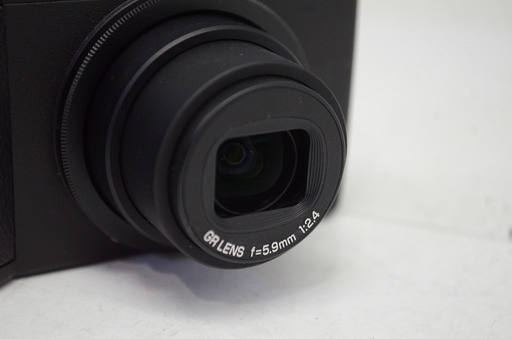 美品 RICOH リコー GR DIGITAL II 10.1 MP (1001万画素) コンパクトデジタルカメラ 別売GH-1 元箱付 251011a