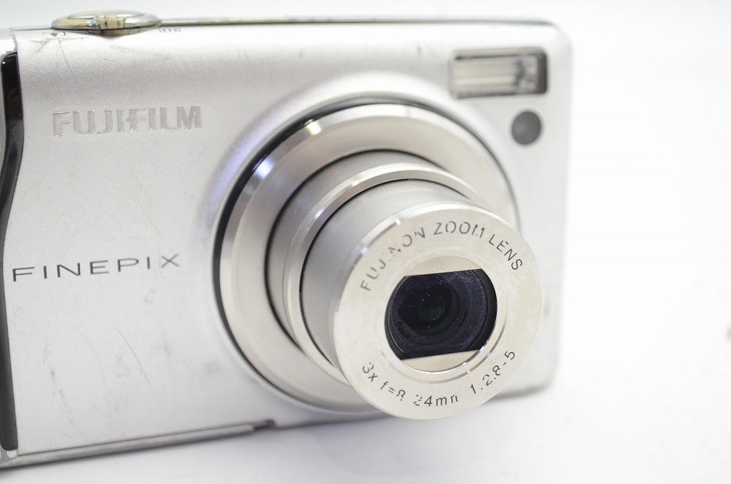 FUJIFILM フジフィルム FinePix F40fd コンパクトデジタルカメラ シルバー 250507p