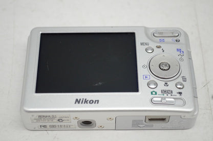 Nikon ニコン COOLPIX S1 コンパクトデジタルカメラ シルバー 251008aa