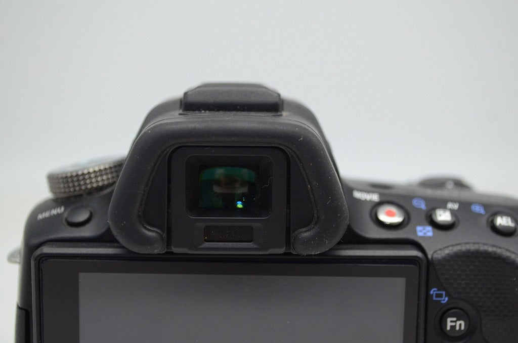 美品 SONY ソニー α55 ボディ SLT-A55V デジタル一眼レフカメラ 元箱付 251016m