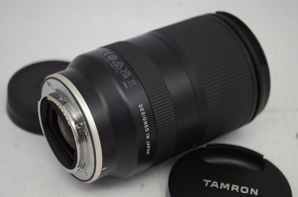 美品 TAMRON 28-200mm F2.8-5.6 Di III RXD A071 SONY Eマウント フルサイズ ズームレンズ フード付 251021r