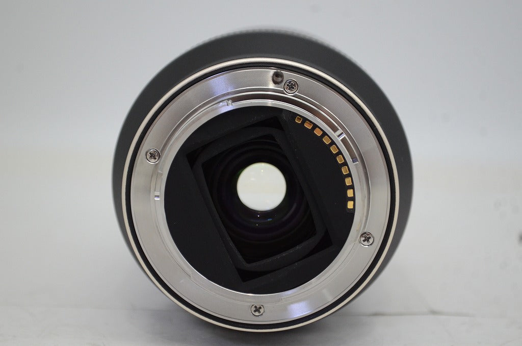 美品 TAMRON 28-200mm F2.8-5.6 Di III RXD A071 SONY Eマウント フルサイズ ズームレンズ フード付 251021r