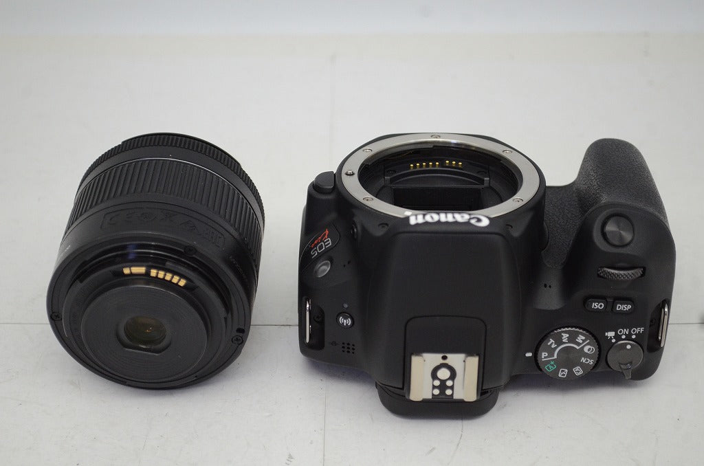 美品 Canon キヤノン EOS Kiss X9 ボディ + EF-S 18-55mm IS STM レンズキット デジタル一眼レフカメラ 251020ah