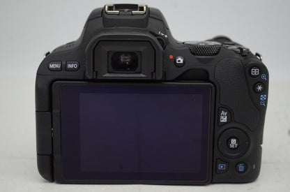 美品 Canon キヤノン EOS Kiss X9 ボディ + EF-S 18-55mm IS STM レンズキット デジタル一眼レフカメラ 251020ah