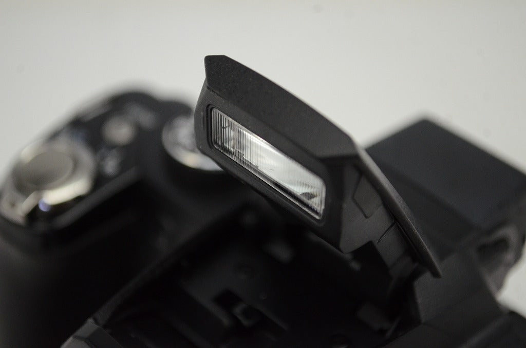 美品 Nikon ニコン COOLPIX P90 コンパクトデジタルカメラ 251016v