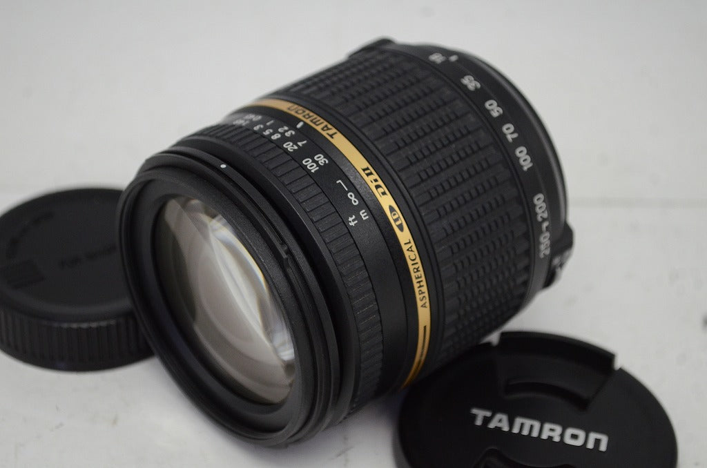 美品 TAMRON AF 18-250mm F3.5-6.3 Di II LD Aspherical IF MACRO A18 Nikon Fマウント ズームレンズ フード付 251016r