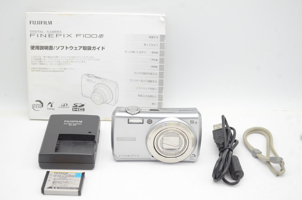 FUJIFILM フジフィルム FinePix F100fd コンパクトデジタル