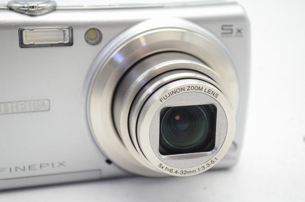 FUJIFILM フジフィルム FinePix F100fd コンパクトデジタルカメラ シルバー 250603g