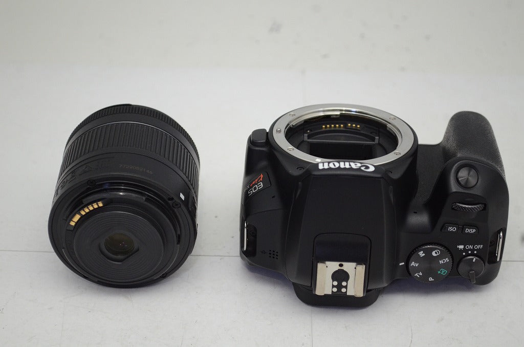 美品 Canon キヤノン EOS Kiss X10 EF-S 18-55 IS STM レンズキット デジタル一眼レフカメラ 元箱付 251017f