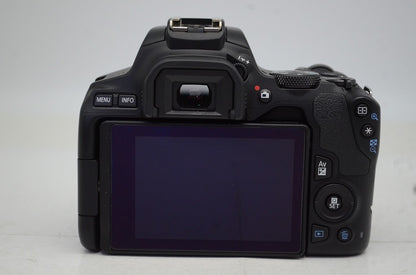 美品 Canon キヤノン EOS Kiss X10 EF-S 18-55 IS STM レンズキット デジタル一眼レフカメラ 元箱付 251017f