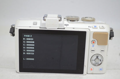 良品 OLYMPUS オリンパス PEN Lite E-PL7 14-42mm EZ レンズキット ミラーレス一眼カメラ ホワイト 251020ag