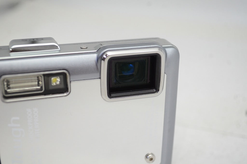 良品 OLYMPUS オリンパス TG-810 Tough コンパクトデジタルカメラ シルバー PT-051付 251020t