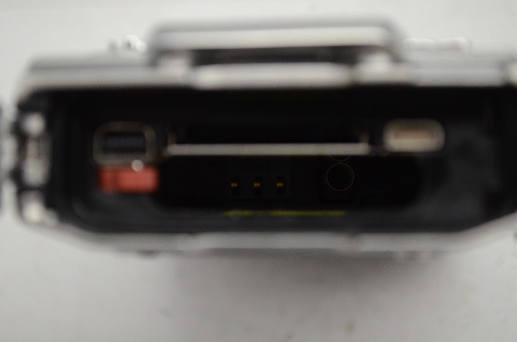 良品 OLYMPUS オリンパス TG-810 Tough コンパクトデジタルカメラ シルバー PT-051付 251020t