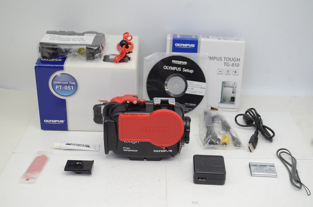 良品 OLYMPUS オリンパス TG-810 Tough コンパクトデジタルカメラ シルバー PT-051付 251020t