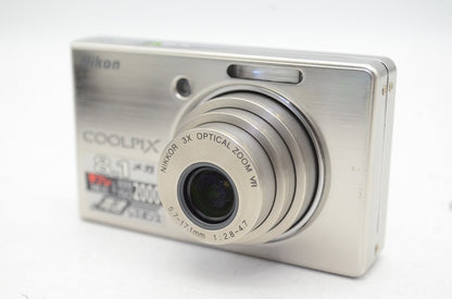 美品 Nikon ニコン COOLPIX S510 コンパクトデジタルカメラ シルバー 250608af