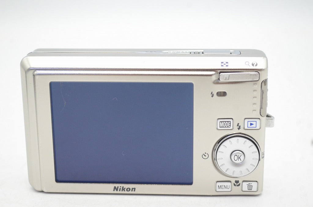 美品 Nikon ニコン COOLPIX S510 コンパクトデジタルカメラ シルバー 250608af