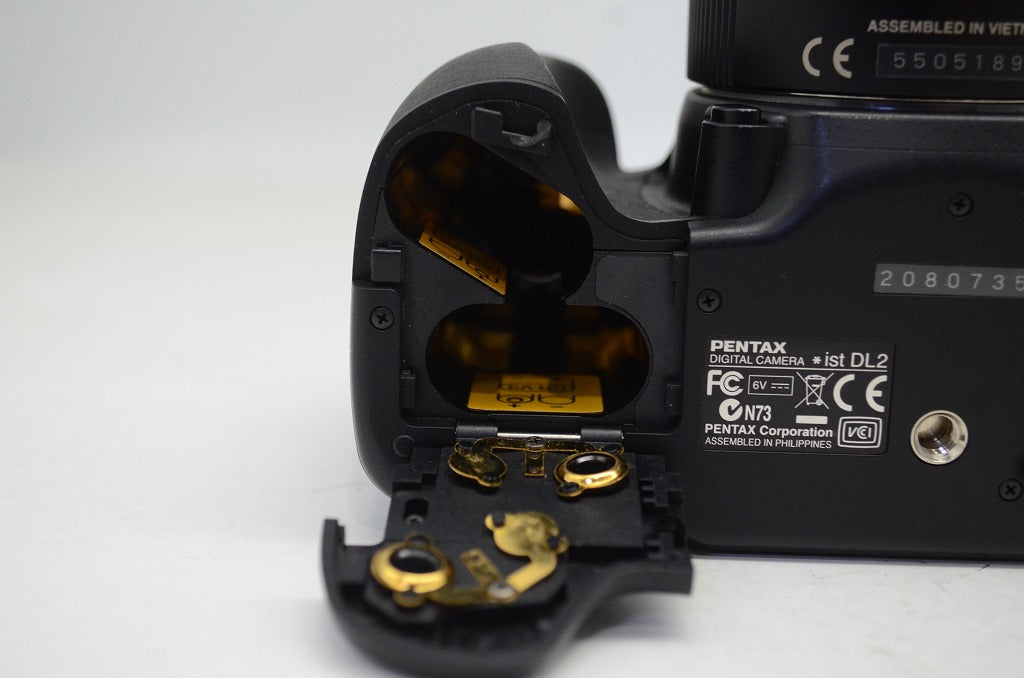 美品 PENTAX ペンタックス *ist DL2 + smc PENTAX DA 18-55mm F3.5-5.6 AL デジタル一眼レフカメラ 251023q