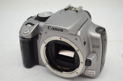 Canon キヤノン EOS Kiss Digital N ボディ デジタル一眼レフカメラ 251023i