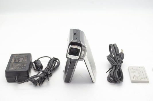 SANYO サンヨー Xacti DMX-HD700 デジタルムービーカメラ シルバー 250605n