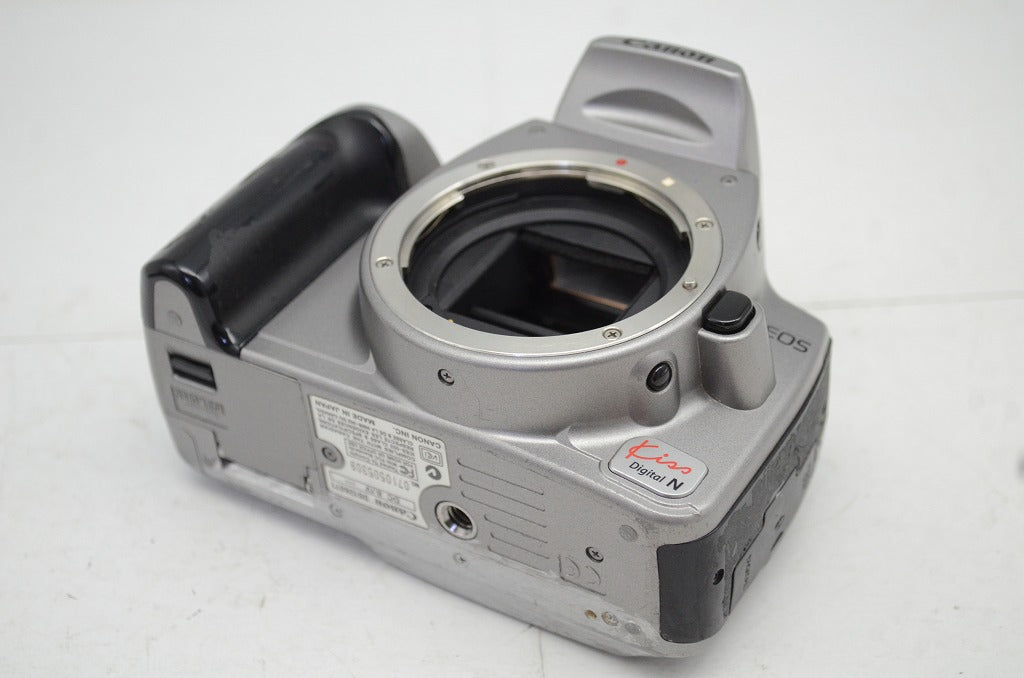 Canon キヤノン EOS Kiss Digital N ボディ デジタル一眼レフカメラ 251023i