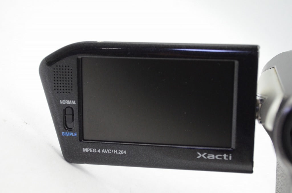 SANYO サンヨー Xacti DMX-HD700 デジタルムービーカメラ シルバー