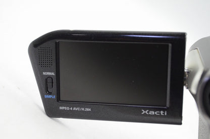 SANYO サンヨー Xacti DMX-HD700 デジタルムービーカメラ シルバー 250605n