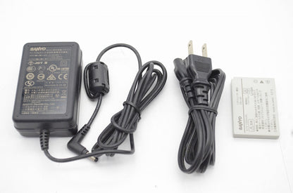 SANYO サンヨー Xacti DMX-HD700 デジタルムービーカメラ シルバー 250605n